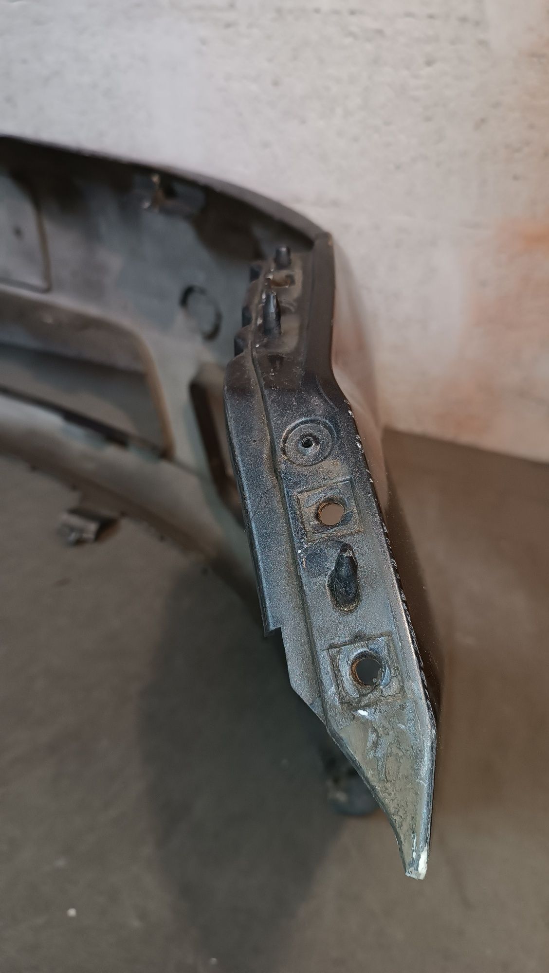 Vendo parachoque de frente Ford fiesta ano 2002/05