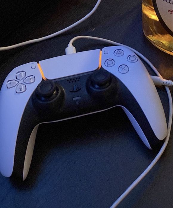 Playstation 5 2 pady 2 gry