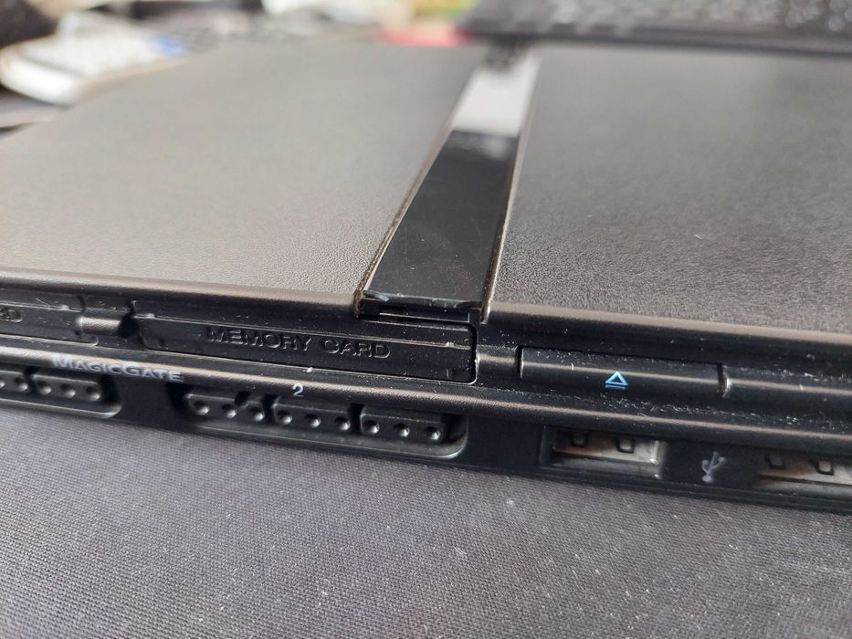 PlayStation 2 slim scph 75004 + PSxMemCard Gen2