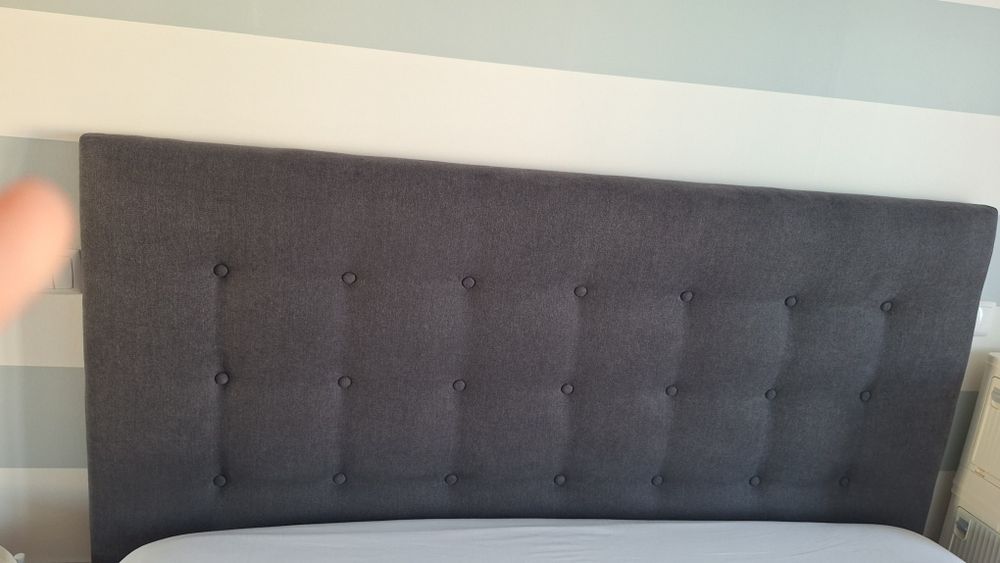 Cabeceira de cama em tecido