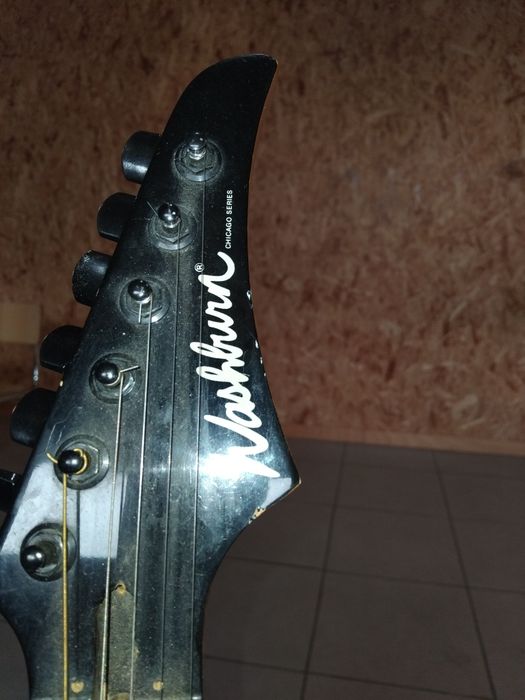Guitarra Elétrica (com) ou (sem) estojo rígido