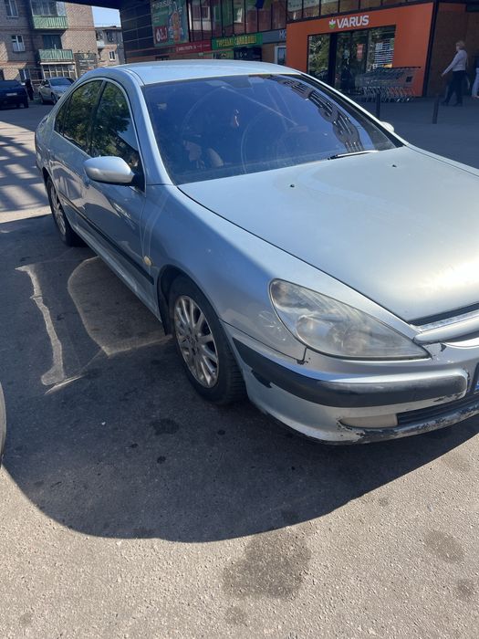 Пежо 607,на хорошем ходу.вся техника сделана