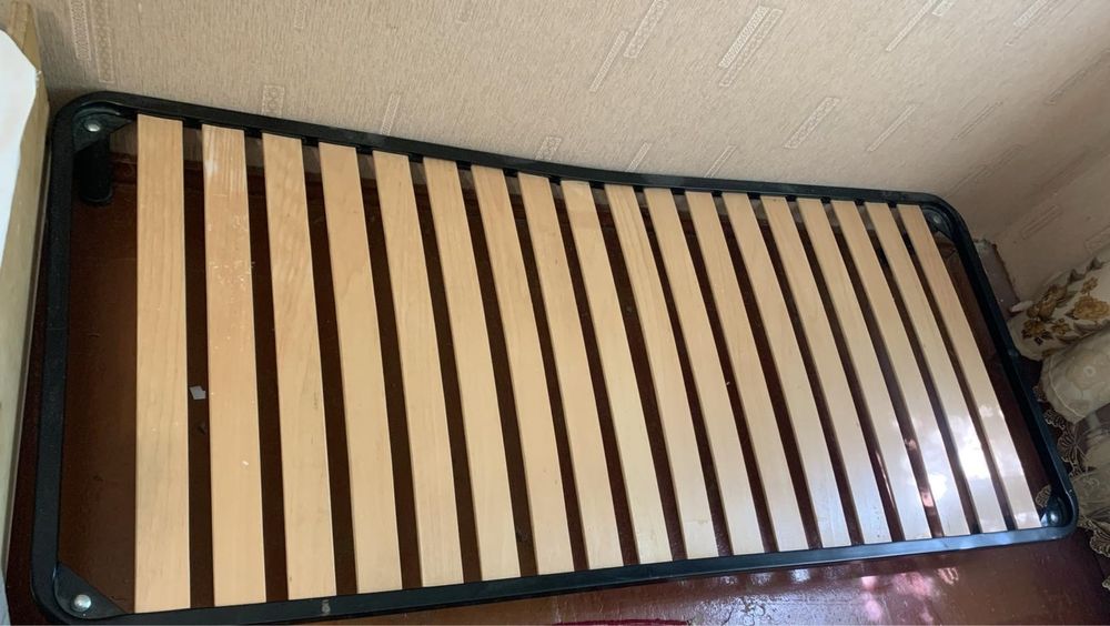 Кровать ліжко з матрасом