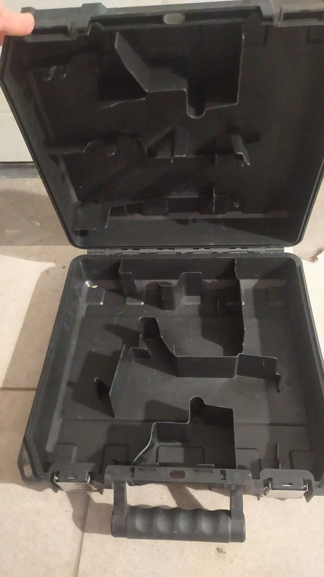 Walizka DeWalt dck299p2