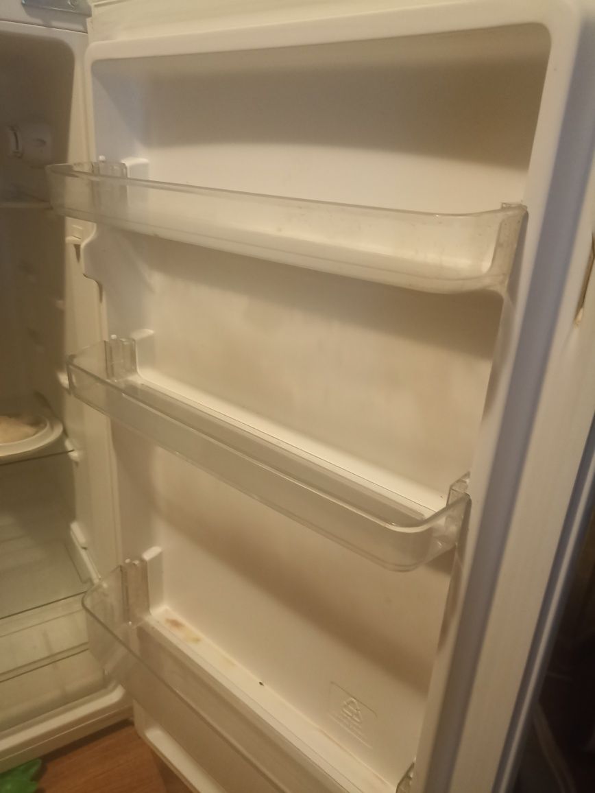 Продам холодильник Smart