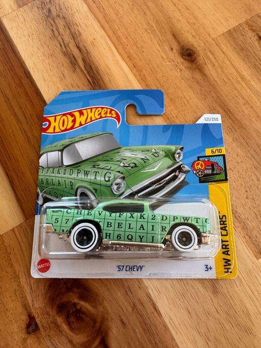 Hot Wheels HTD56 '57 Chevy Art Cars