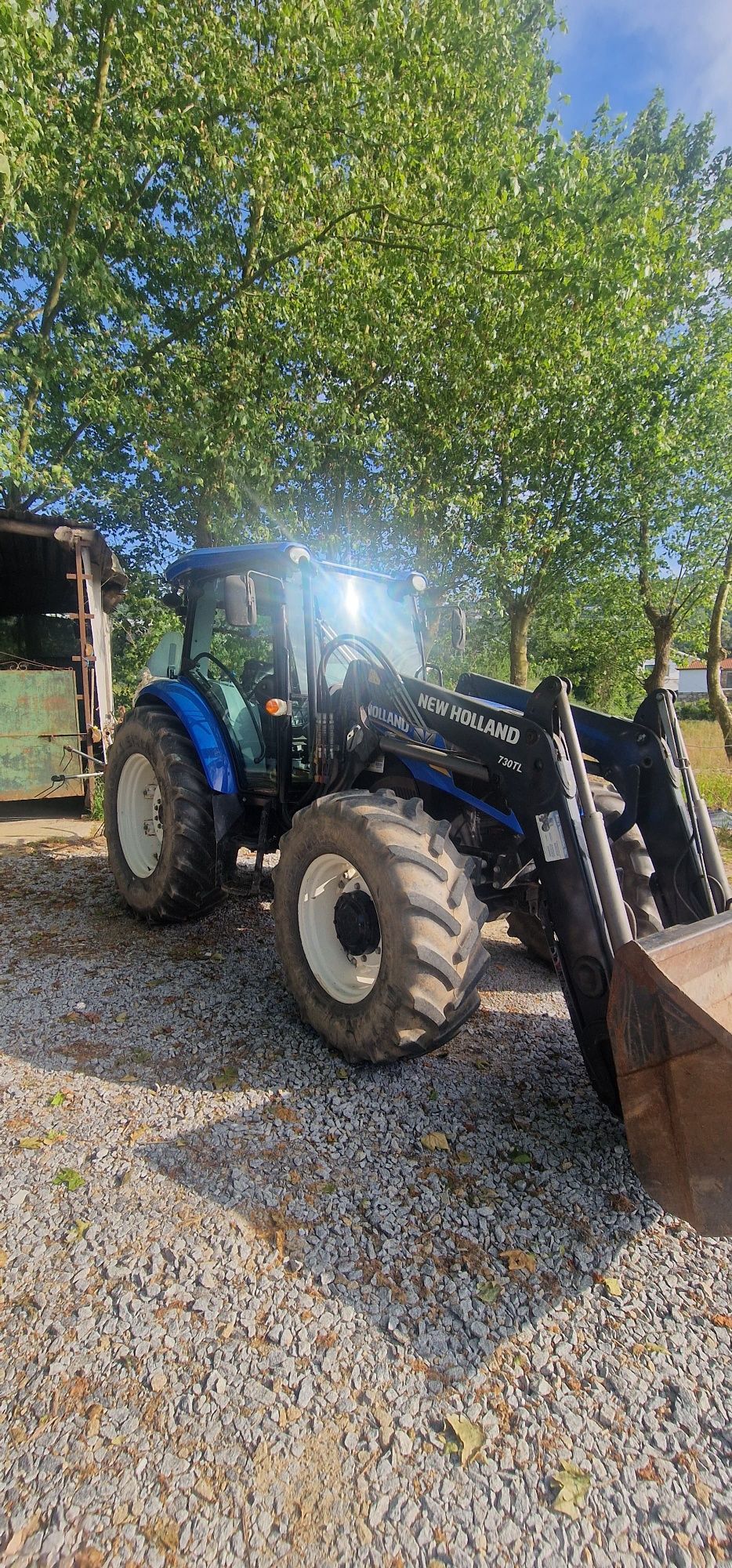 NEW HOLLAND TD5 115 c/ carregador original 730TL.