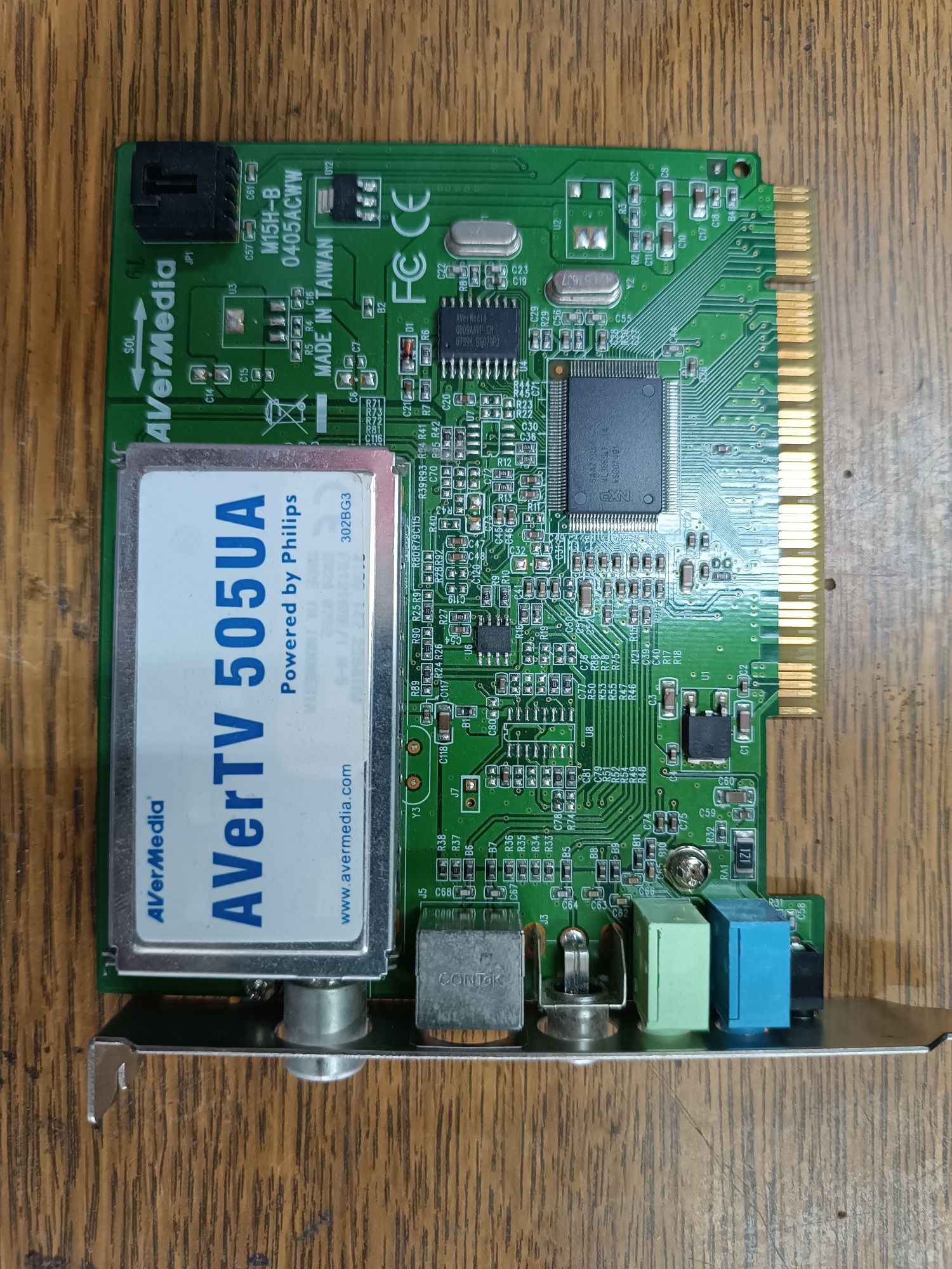 TV Tuner  pci ( та тюнер)