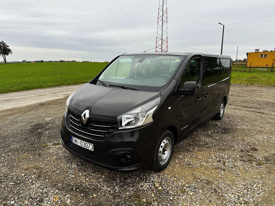 Renault Trafic 9 osobowy super stan, nawiewy, przyciemniane szyby, vat 23%