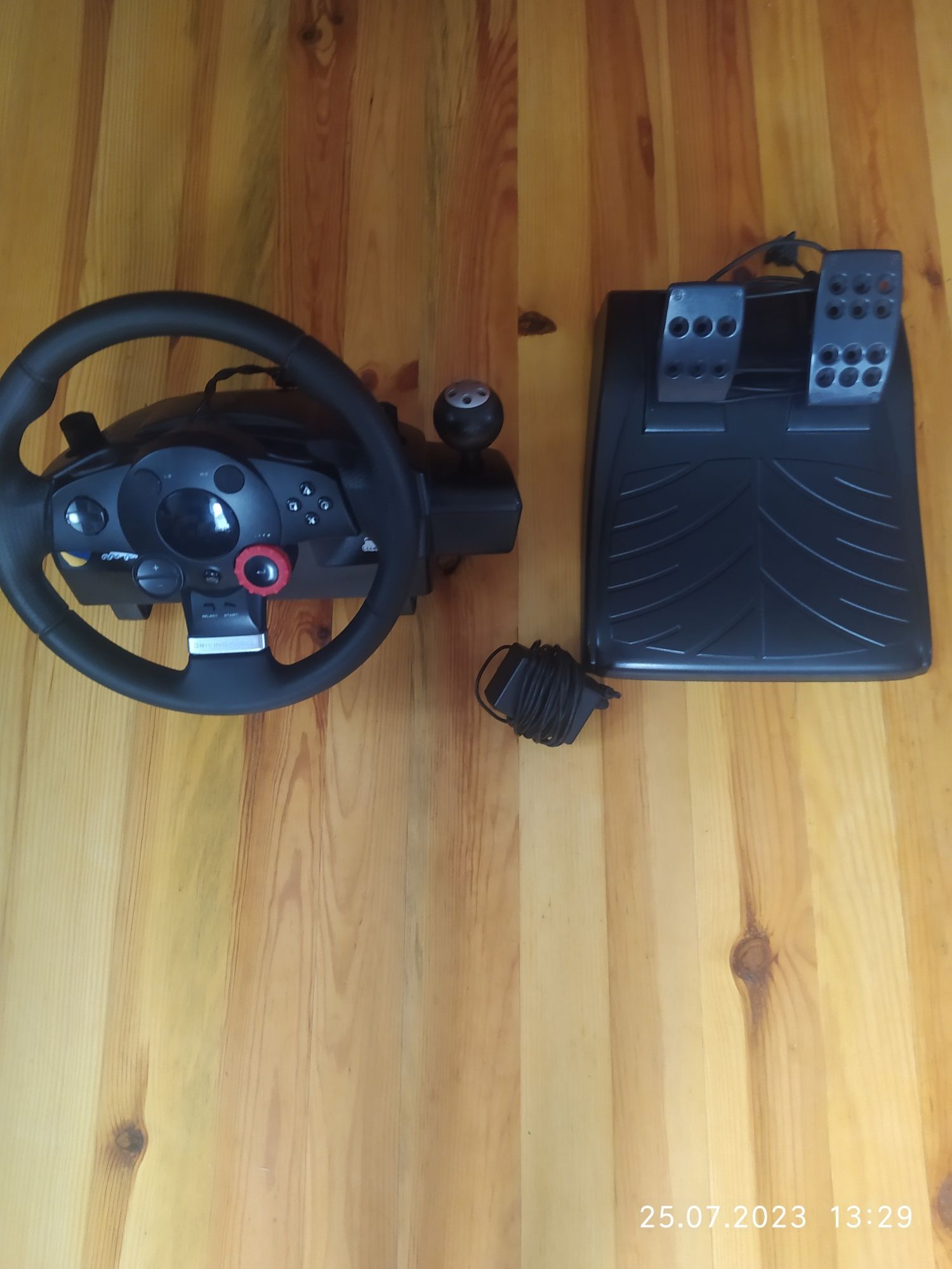 Logitech driving force 900°