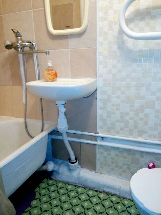 1 кімн пр-кт Повітрофлотський 62. Ціна від місяця.(доба 550 грн)