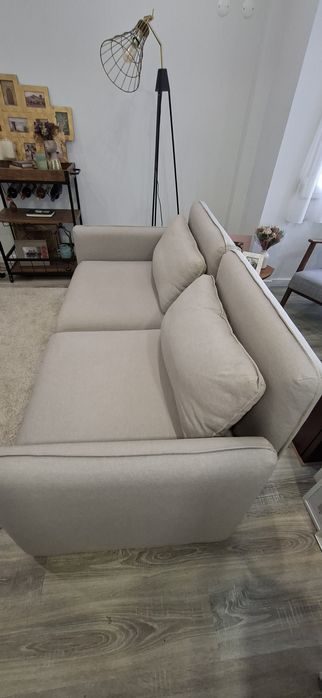Sofá 2 lugares com arrumação