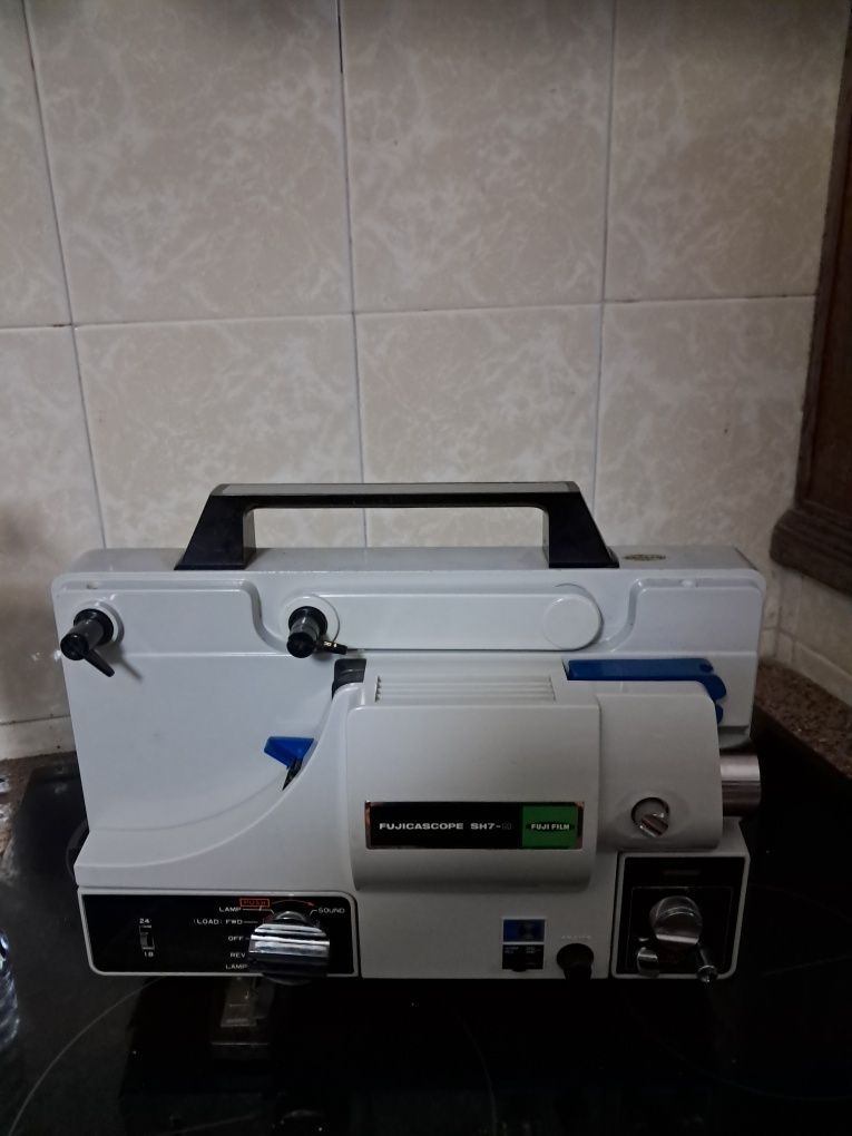 Projetor cinema Fugicascpe ,sonoro super 8