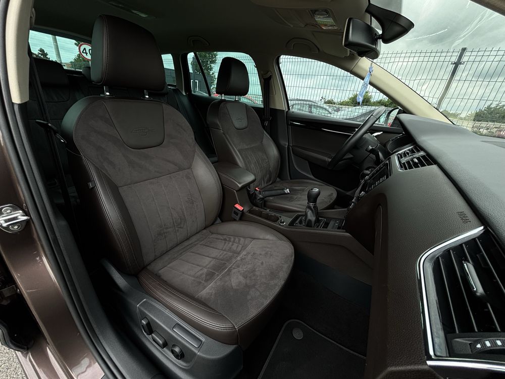Skoda Octavia 2.0 TDI Laurin & Klement ! Bi-Xenon ! Led ! Po Opłatach!