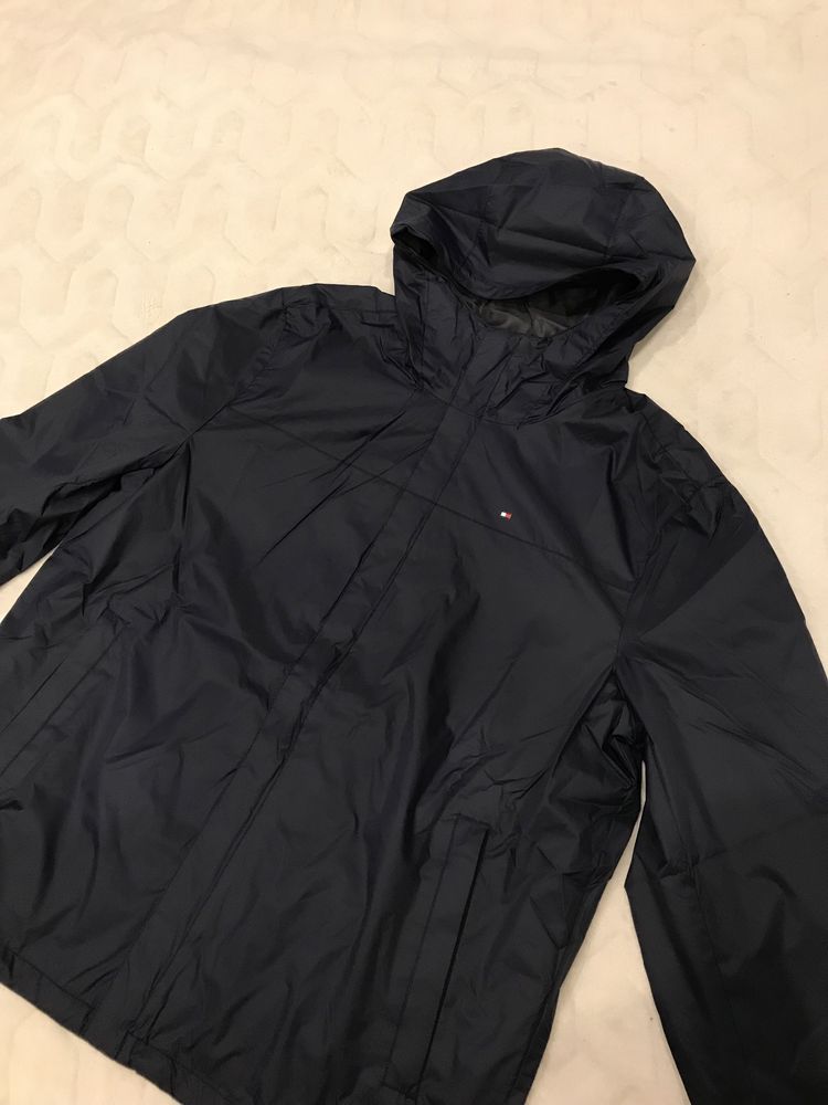 Продам чоловічу куртку Tommy Hilfiger