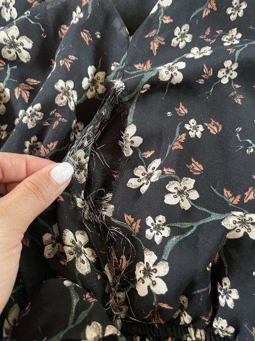 Гарна сукня з принтом