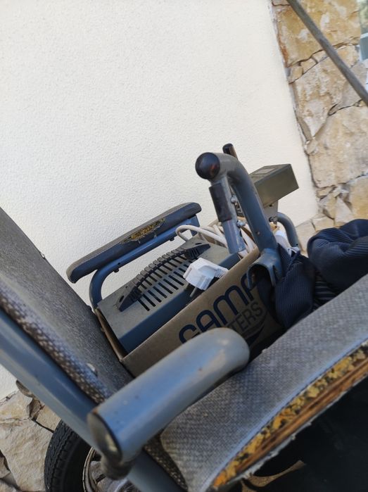 Vendo cadeira de rodas usada Suzuki