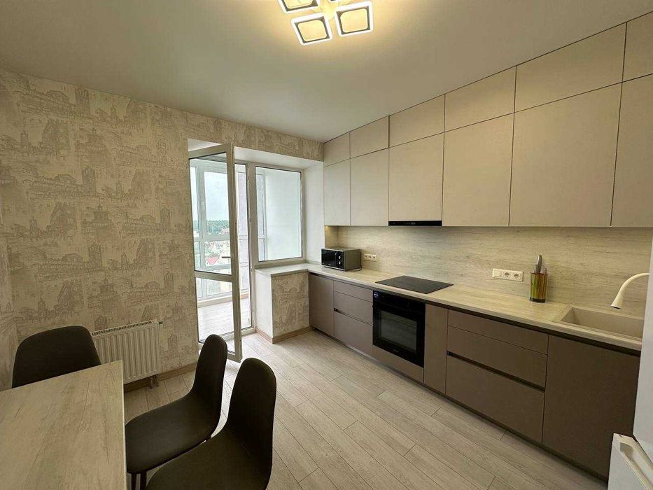 Нова!  3-к. квартира в новому заселеному будинку ЖК "Харківський"