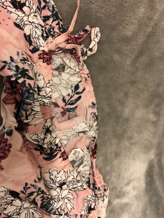 Bluzka z odkrytymi ramionami