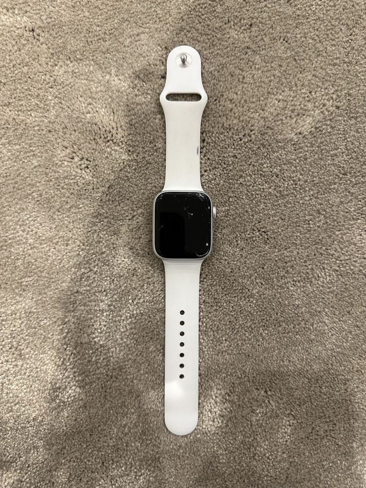 Apple Watch SE, 2ª Gen, 44mm, LTE
