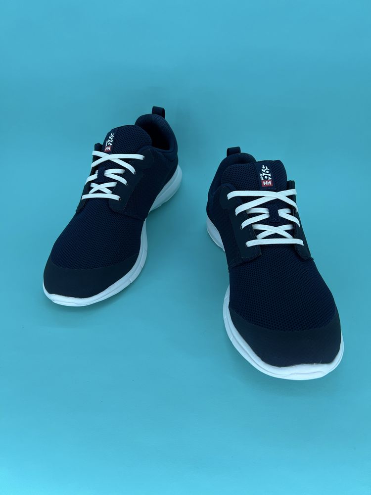 Кросівки 46р. Helly Hansen