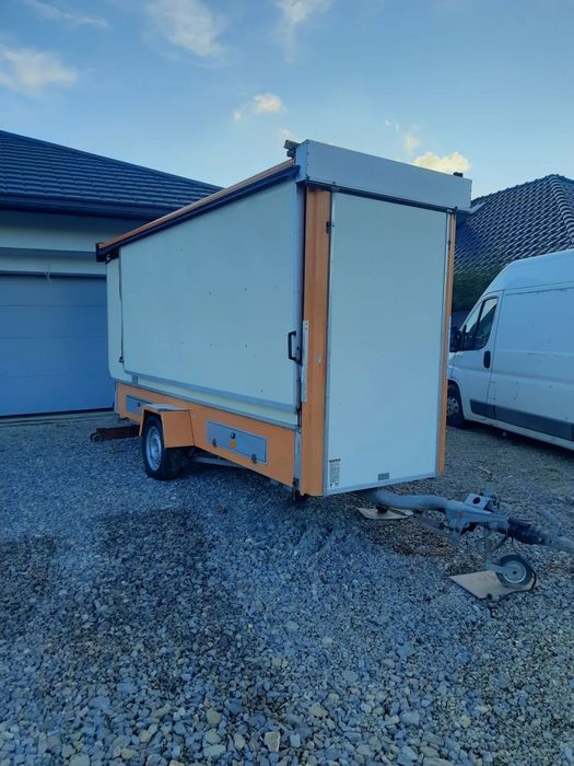 Spier  Przyczepa handlowa