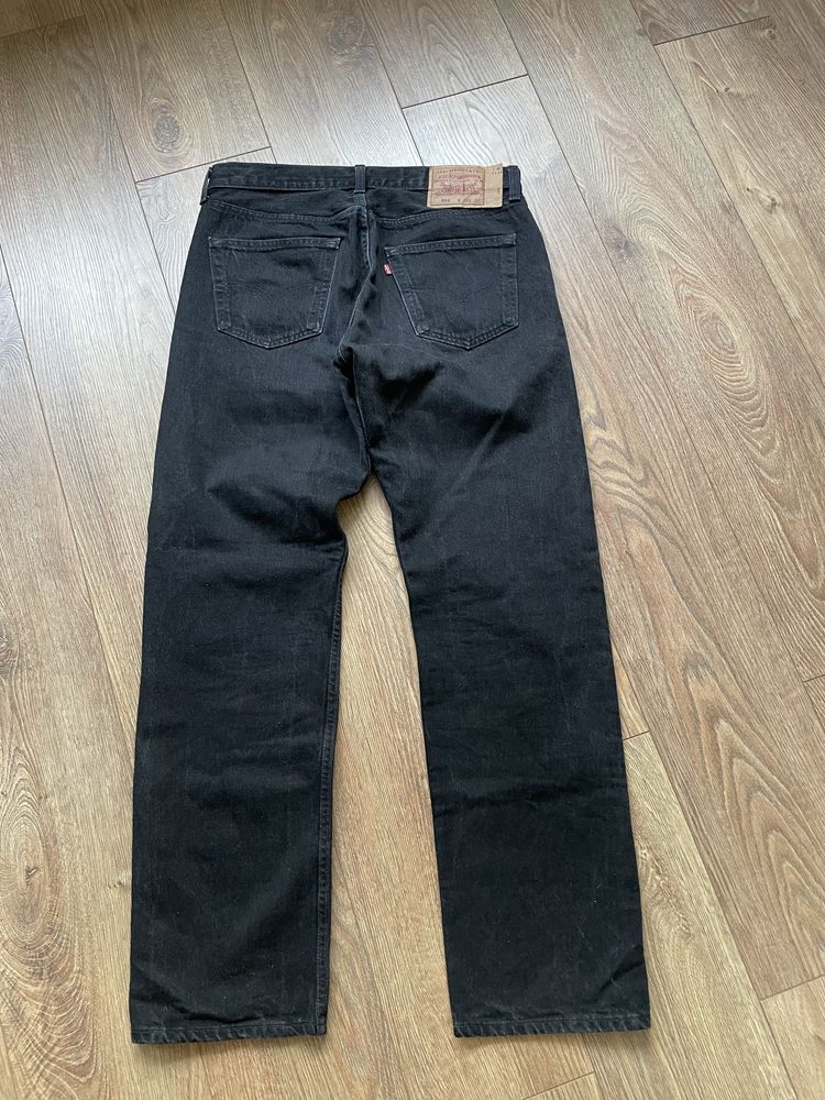 Джинси Levis 501