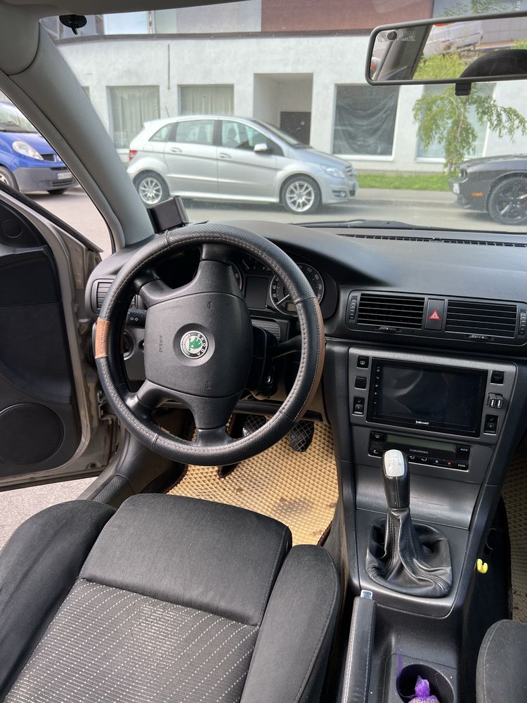 Skoda Superb 2007