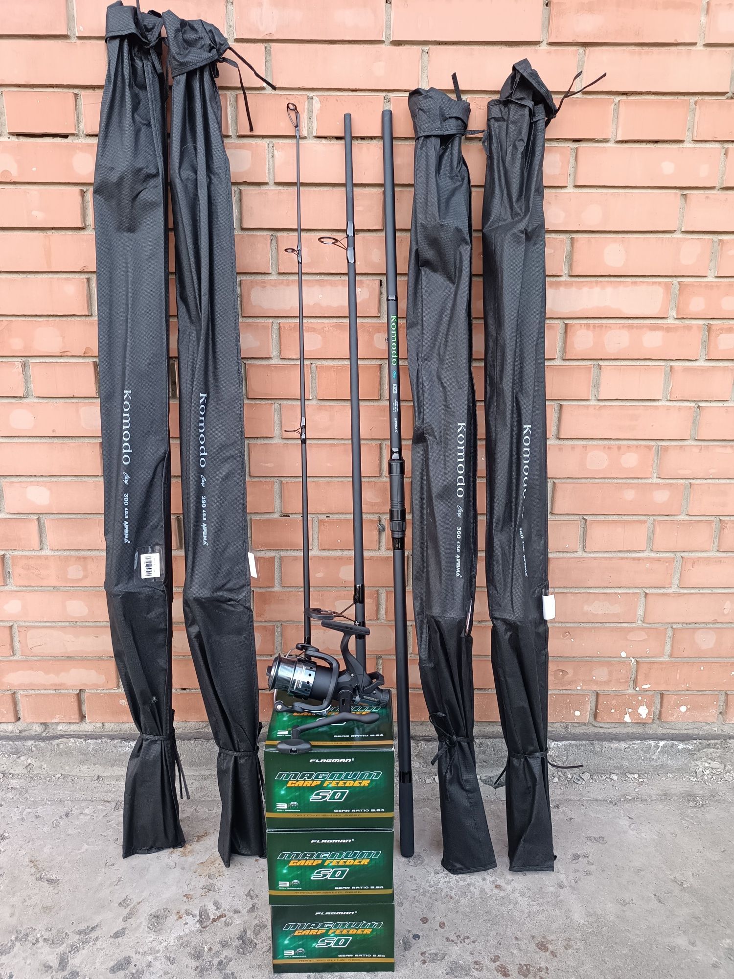 Акція.Карповик 3.60/3.90м 4lb + Flagman Magnum carp Feeder 5000