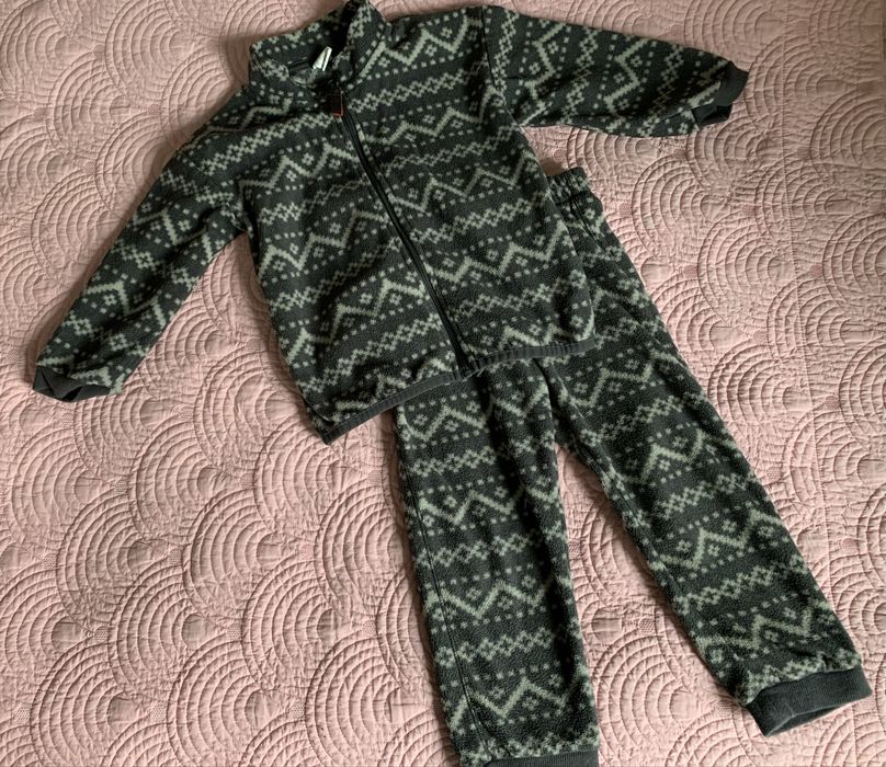 Флисовий костюм бренду H&M