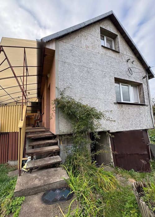 Продаж будинку з ділянкою 6 соток поблизу готелю Європа