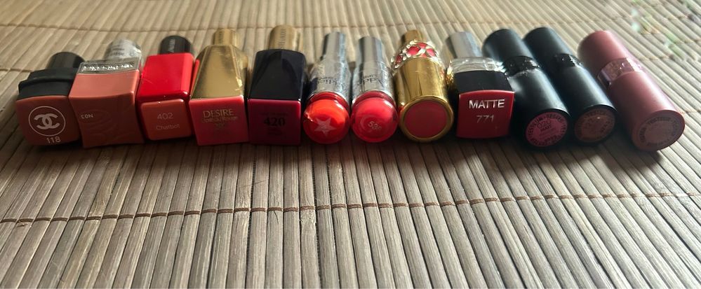 Помада ESTEE LAUDER desire 202