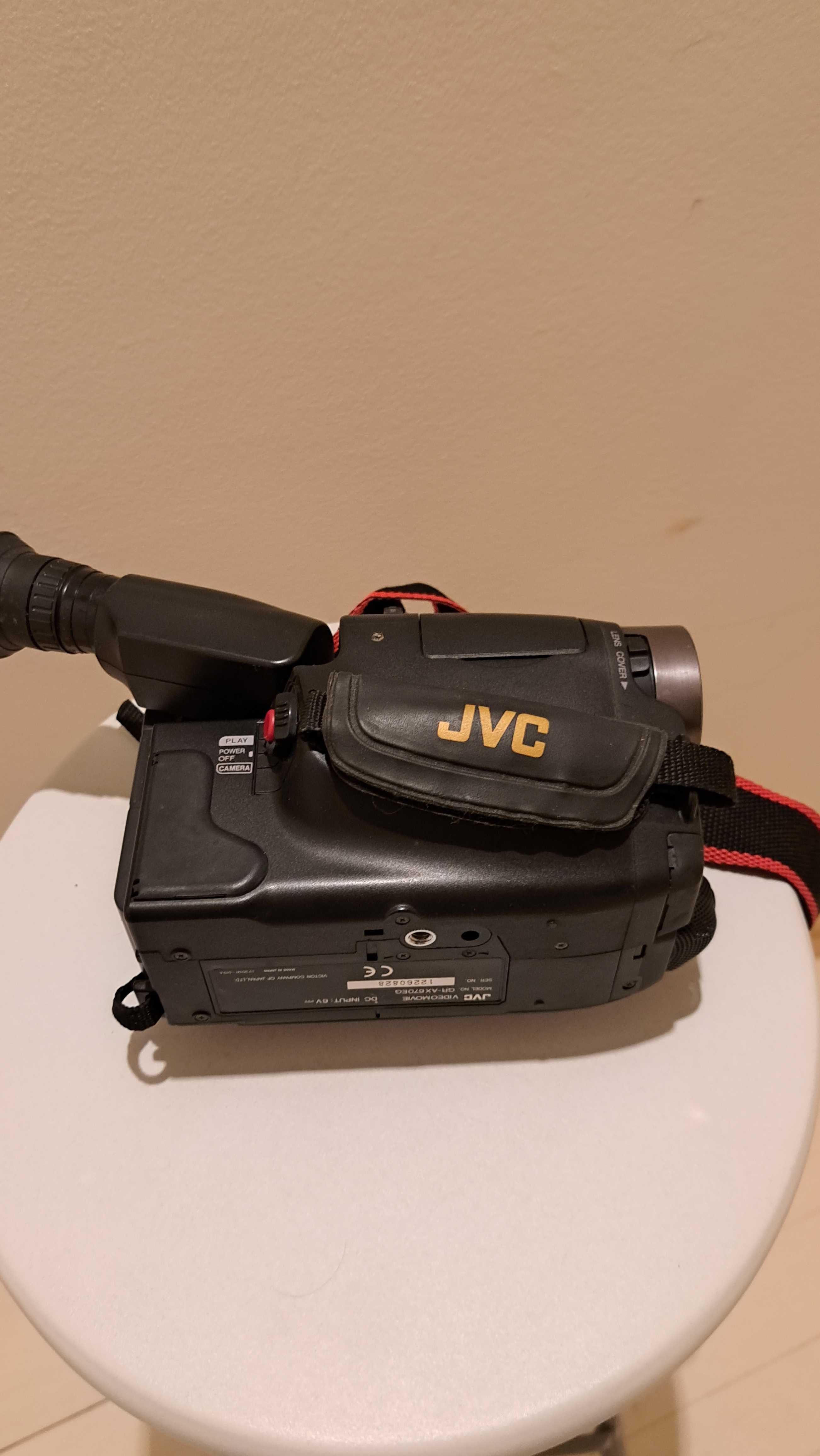 JVC kamera analogowa VIDEOMOVIE  GR-AX670