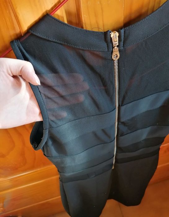 Vestido justo preto