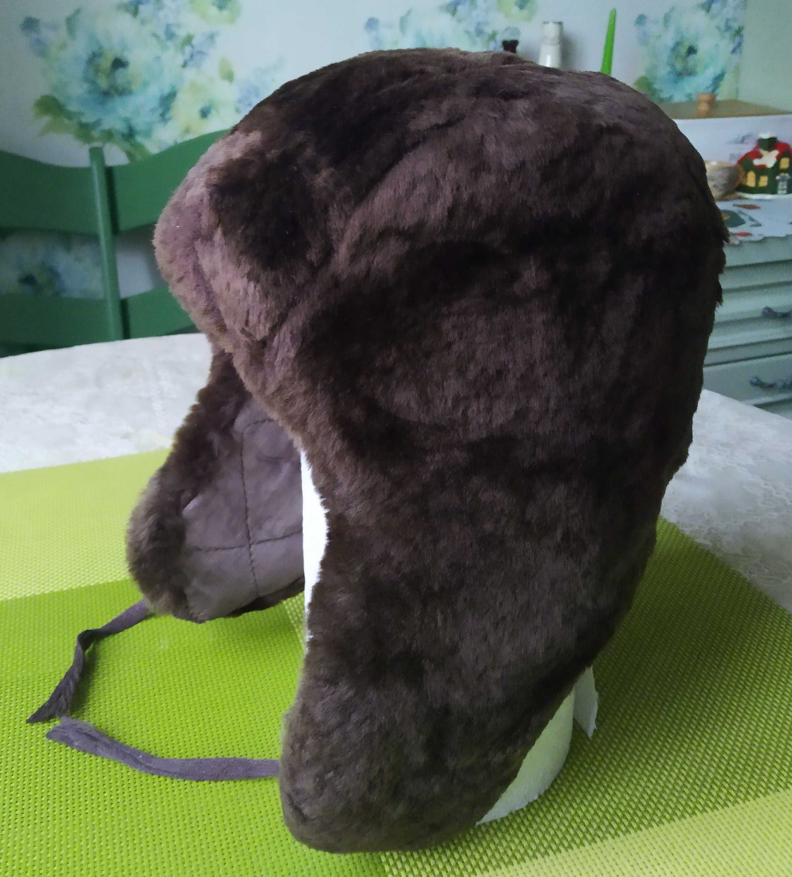 Продам детскую меховую шапку