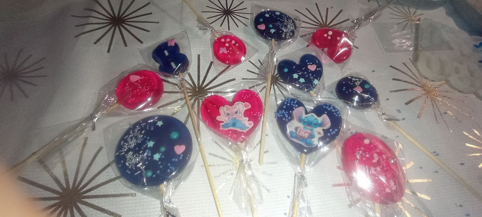 Lizaki ręcznie robione stitch ozdoba tortu