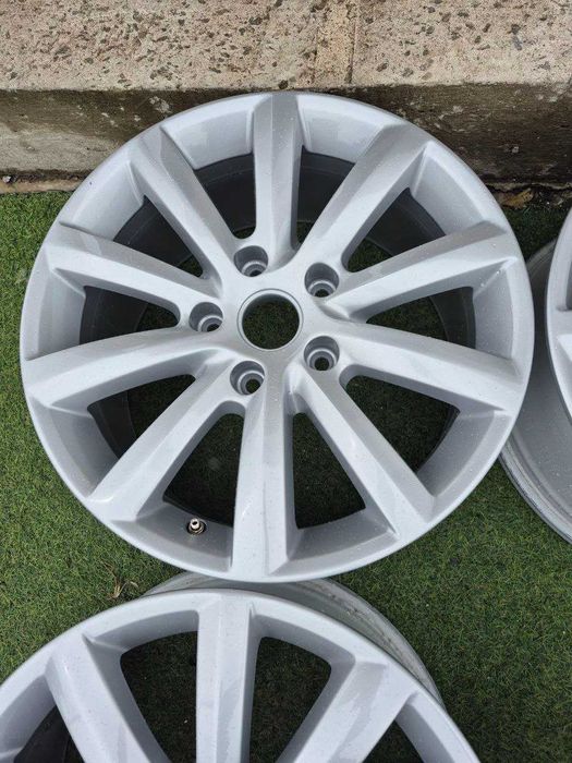Диски  R18 5x130 8J ET53  Toureg Audi Q7