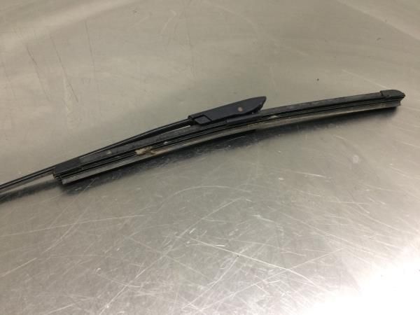 Haste / braço de escova limpa vidros frente direita SMART ForFour (453