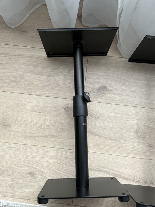 Konig & Meyer 26775 Statyw Statywy do monitorów Stand Regulowany 500MM