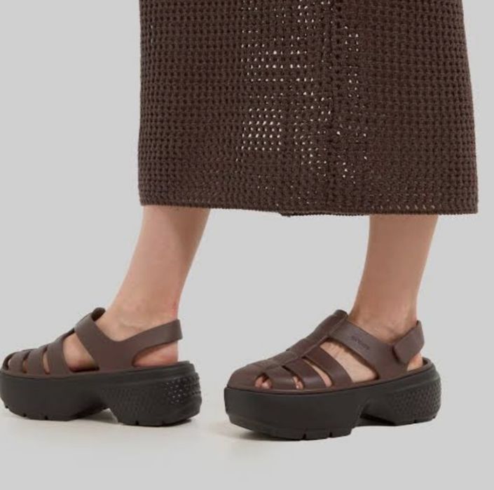 Жіночі сандалії Crocs Stomp Fisherman Sandal Mcha  Коричневі