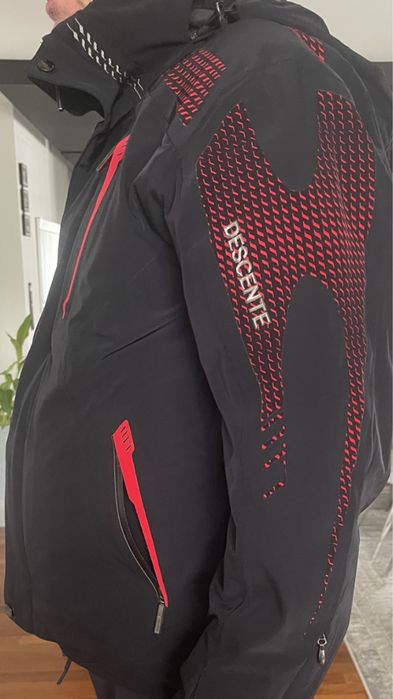 Kurtka sportowa narciarskak descente