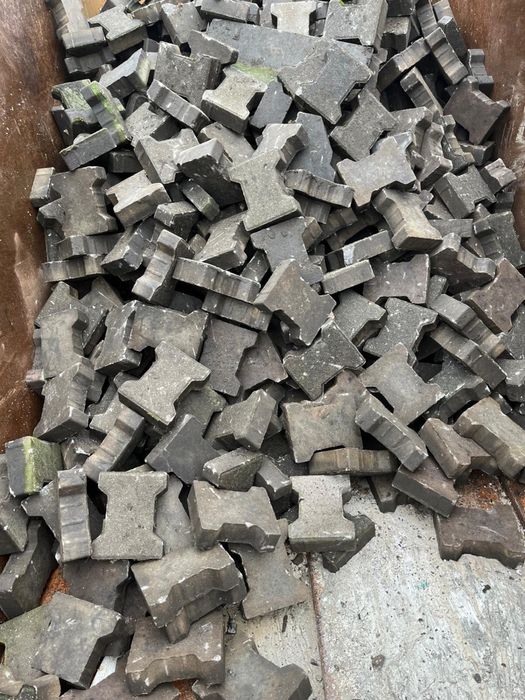 Kostka brukowa oddam za darmo