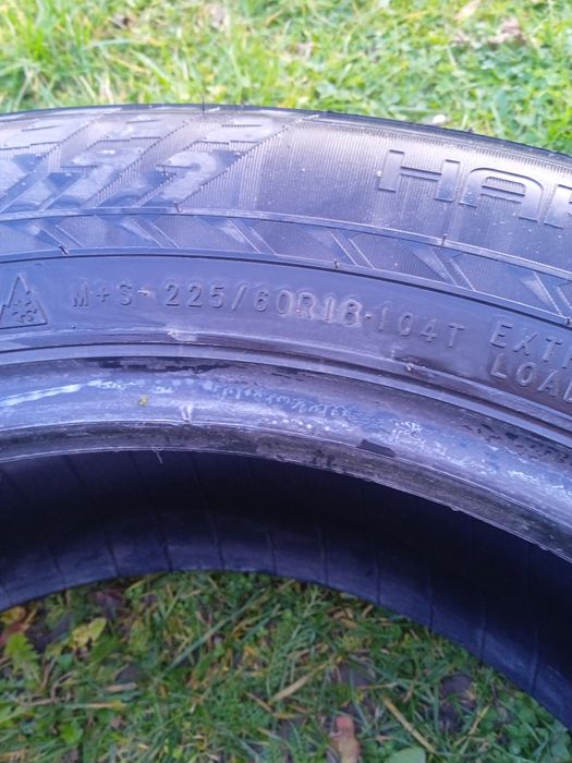 Зимова резина в хорошому стані. Комплект 18R