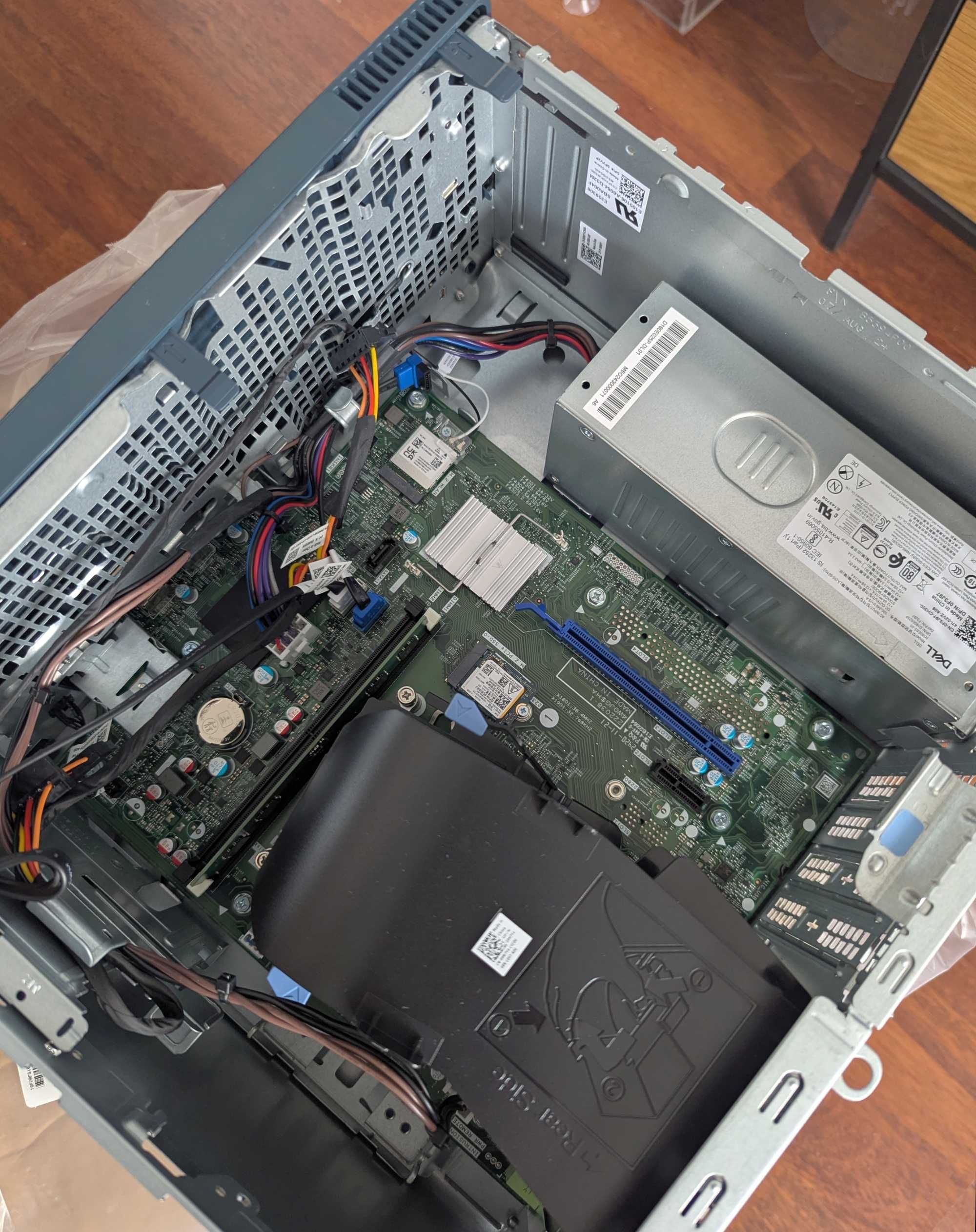 Системний блок Dell Inspiron 3030 i3 14100 ddr5 512gb Kioxia Wi-Fi 6