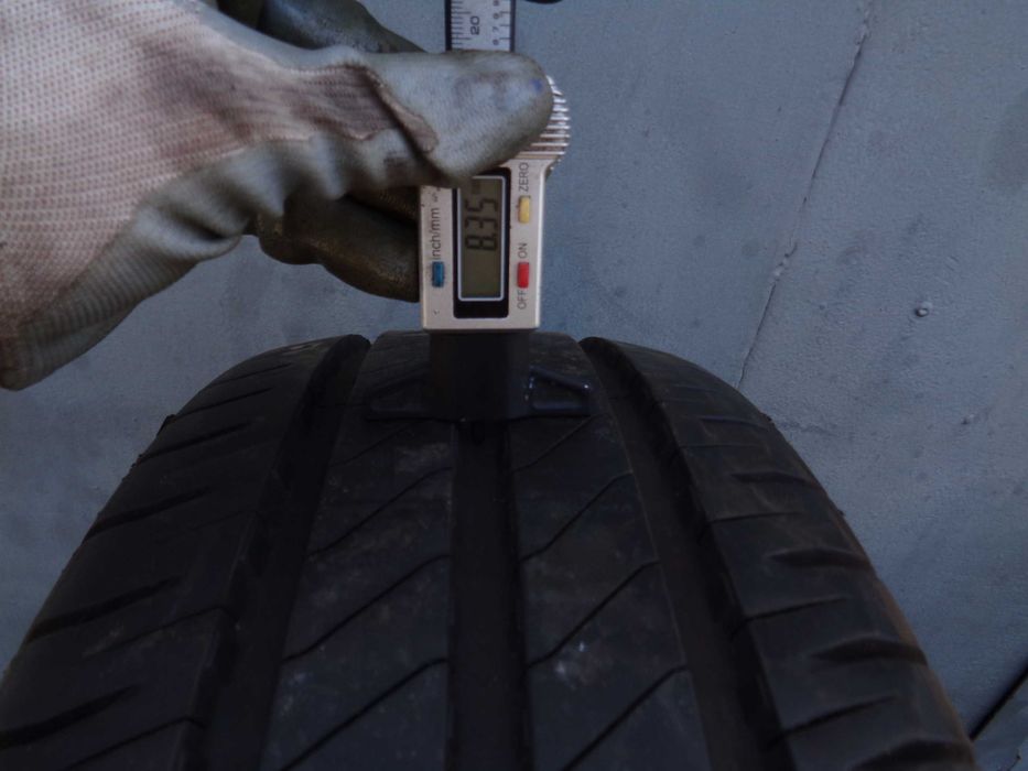 4x Michelin Agilis 3 215/65R16 C 106/104T, 8,3mm, OPONY BUS VAN