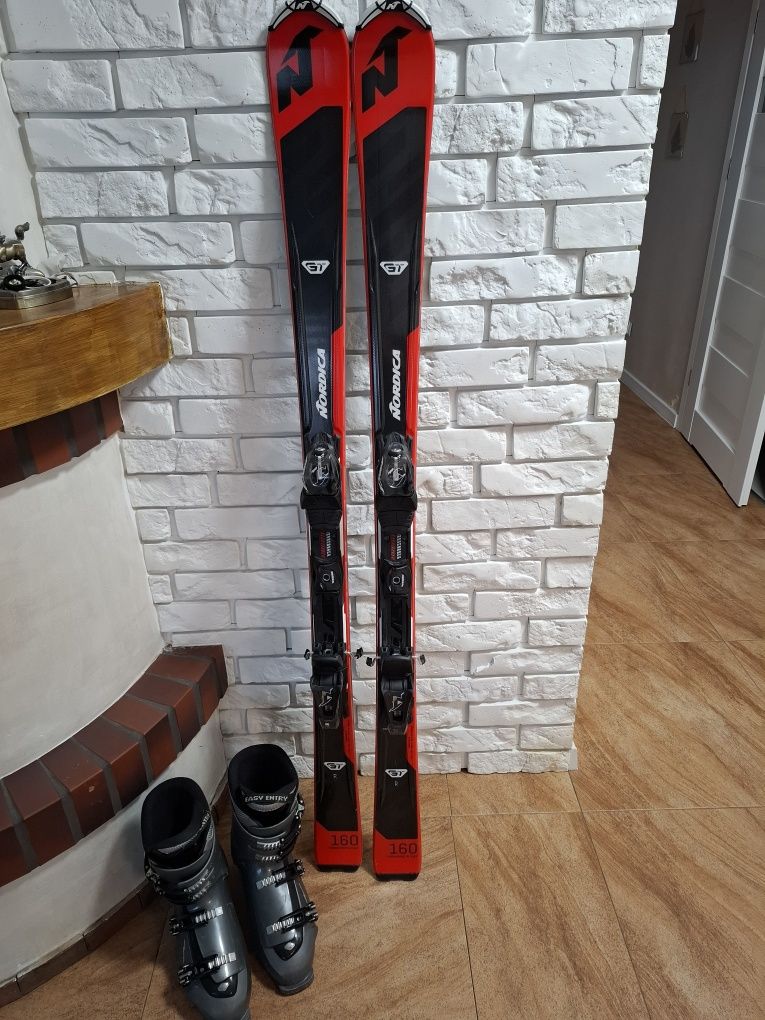 Narty Nordica z butami