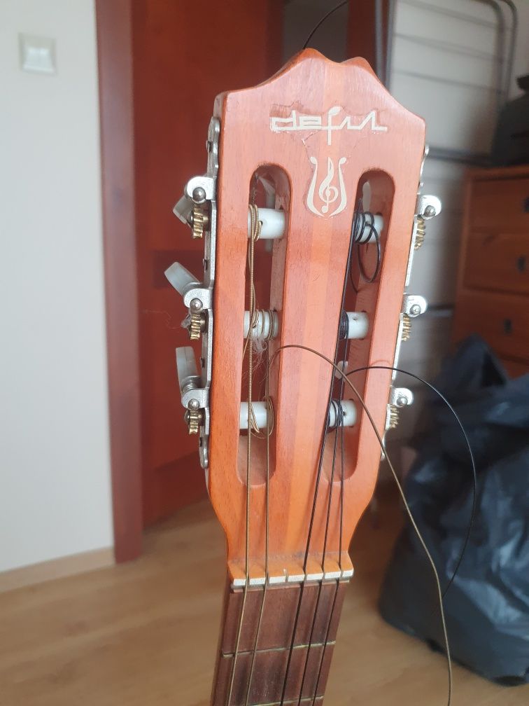 Gitara akustyczna