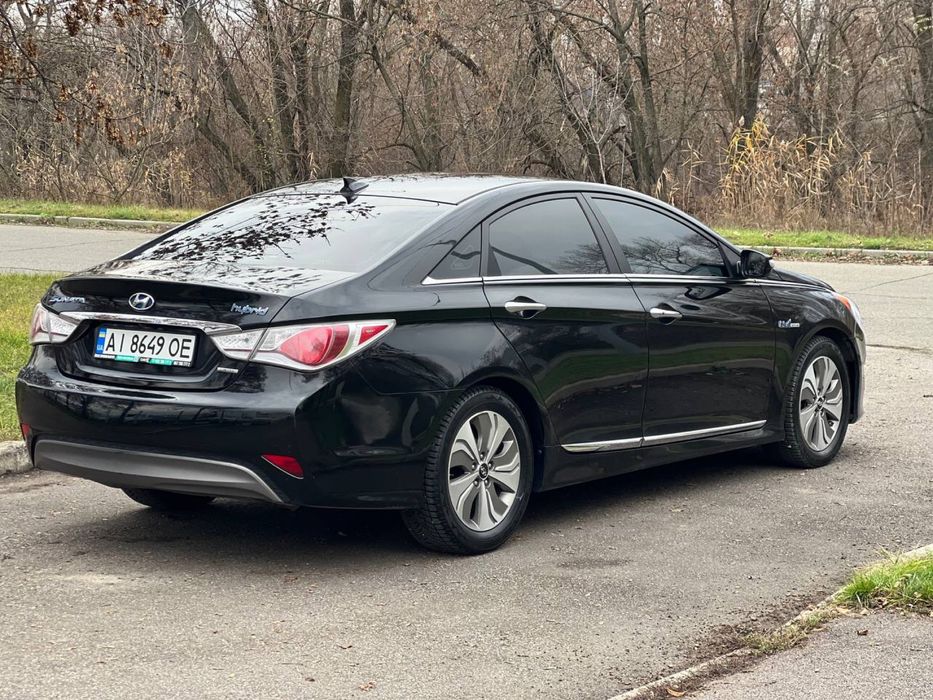 Hyundai Sonata Hybrid 2.4 • 2013 рік • Максимальна комплектація