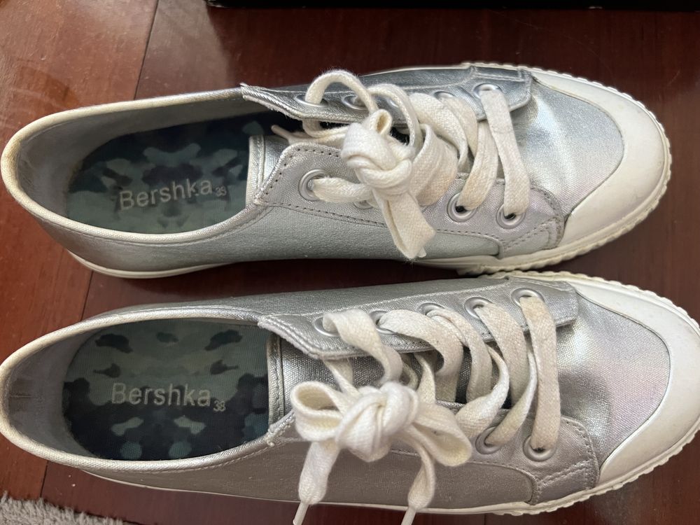 Sapatilhas bershka 38