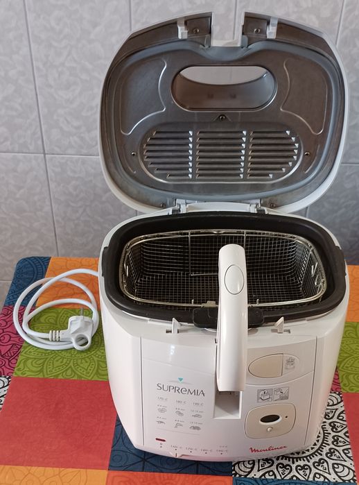 Fritadeira Elétrica Moulinex Supremia
Modelo AS 5